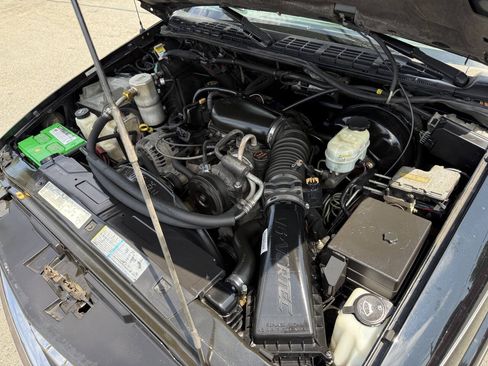 Used 2002 Chevrolet S10 Pickup LS w/ LS Preferred Equipment Group RWD image 23