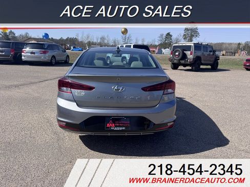 Used 2019 Hyundai Elantra SEL FWD image 8