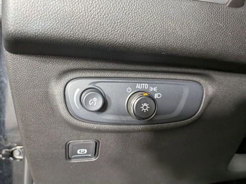 Certified 2024 GMC Terrain SLE image 18