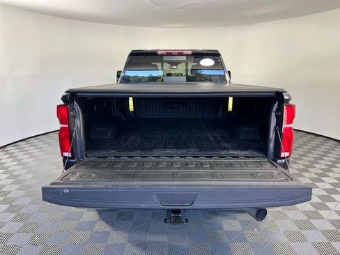 Used 2024 Chevrolet Silverado 3500 LTZ w/ LTZ Premium Package image 9