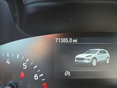 Used 2020 Ford Escape SE AWD/4WD image 17