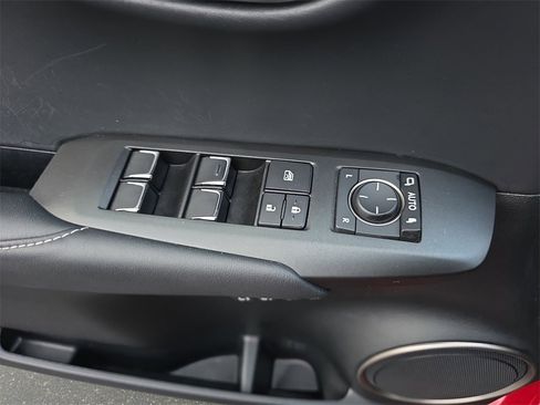 Used 2018 Lexus NX 300h AWD image 33