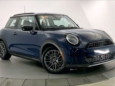 Certified 2025 MINI Cooper S image 1