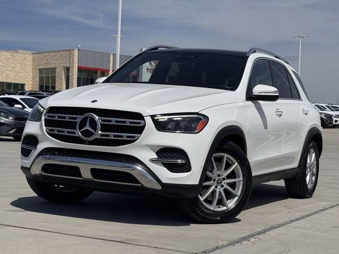 Used 2024 Mercedes-Benz GLE 350 4MATIC w/ 3rd Row Seat Package image 2