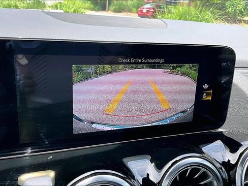 Certified 2023 Mercedes-Benz GLA 250 4MATIC image 17