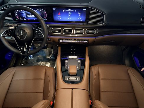New 2026 Mercedes-Benz GLS 450 4MATIC image 12