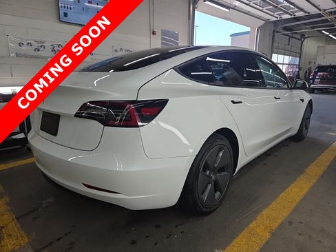 Used 2022 Tesla Model 3 Long Range AWD/4WD image 3