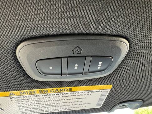 New 2027 Chrysler Pacifica Limited FWD image 48