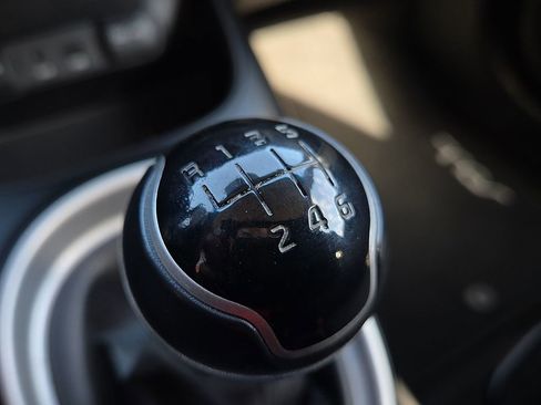 Used 2015 Kia Soul image 13