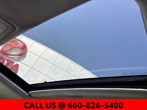 Used 2018 GMC Sierra 1500 SLT AWD/4WD image 15