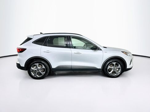 Used 2025 Ford Escape ST-Line FWD image 10