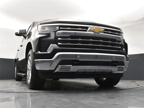 Used 2024 Chevrolet Silverado 1500 LTZ w/ LTZ Convenience Package II image 19