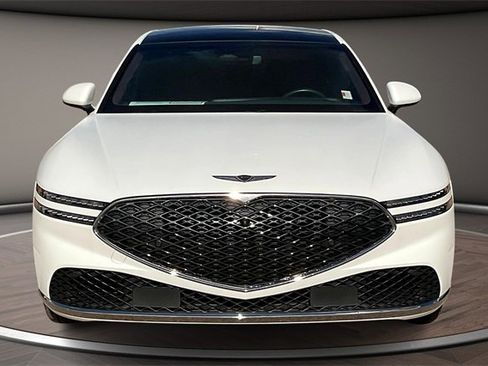 Used 2024 Genesis G90 3.5T image 3