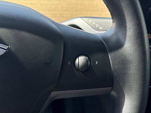 Used 2020 Tesla Model 3 Standard Range Plus image 10