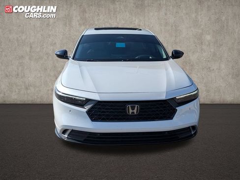 Used 2024 Honda Accord Touring image 2