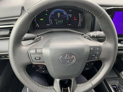 Certified 2025 Toyota Camry SE w/ Multimedia Upgrade Package FWD image 19