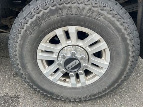 Used 2019 Ford F350 XLT w/ XLT Value Package AWD/4WD image 12