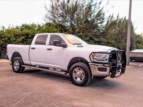 Used 2023 RAM 2500 Tradesman image 11