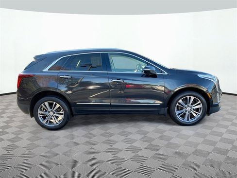 Used 2020 Cadillac XT5 Premium Luxury w/ LPO, Floor Liner Package image 8