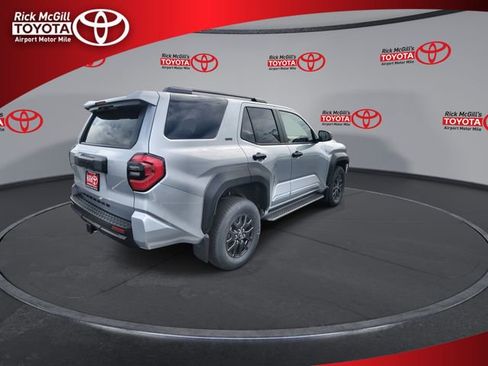 New 2026 Toyota 4Runner SR5 AWD/4WD image 8