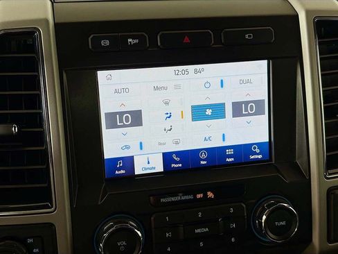 Used 2021 Ford F450 Lariat w/ Lariat Ultimate Package AWD/4WD image 38