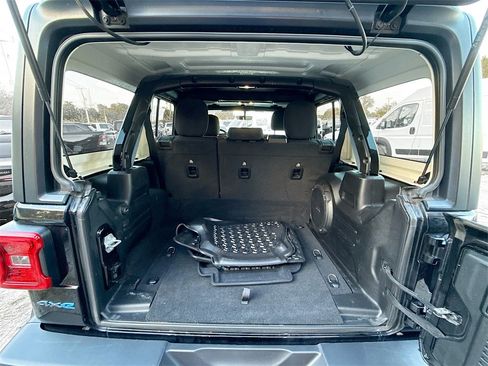 Used 2022 Jeep Wrangler Unlimited Rubicon 4xe w/ Cold Weather Group image 30