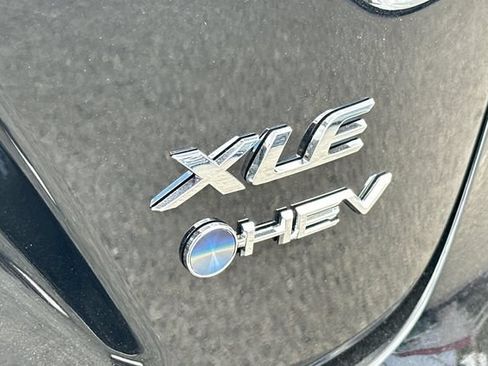 Used 2026 Toyota Corolla XLE FWD image 22