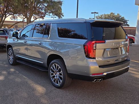 New 2026 GMC Yukon XL Denali image 3