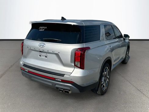 Used 2025 Hyundai Palisade SEL FWD image 7