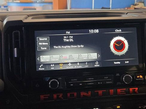 Used 2025 Nissan Frontier PRO-4X w/ Pro Convenience Package AWD/4WD image 16