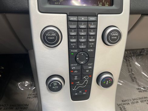 Used 2012 Volvo C70 T5 image 29