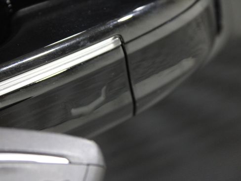 Used 2023 Cadillac Escalade ESV Sport w/ Touring Package image 26