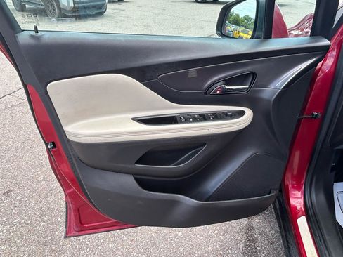 Used 2020 Buick Encore Preferred w/ Safety Package FWD image 16