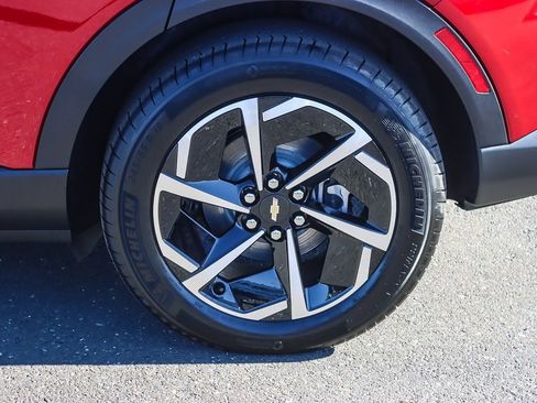 New 2026 Chevrolet Equinox EV LT image 10