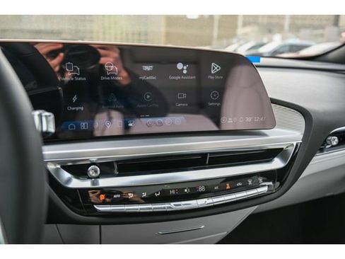 New 2026 Cadillac Lyriq Luxury image 29