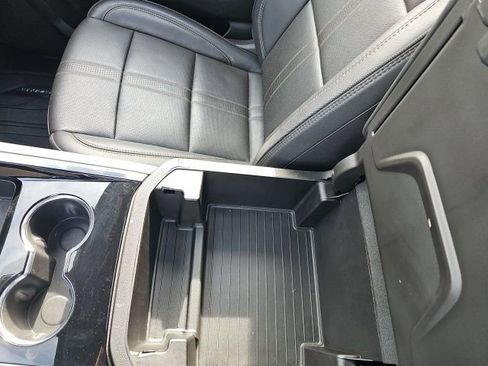 Used 2025 Chevrolet Tahoe High Country image 55