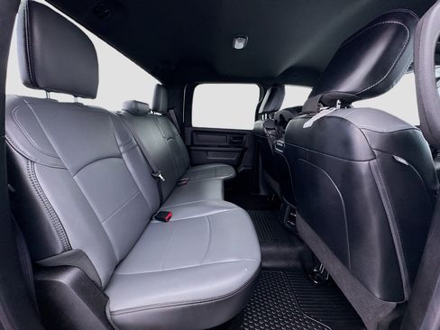 Used 2022 RAM 2500 Tradesman w/ Chrome Appearance Group image 17