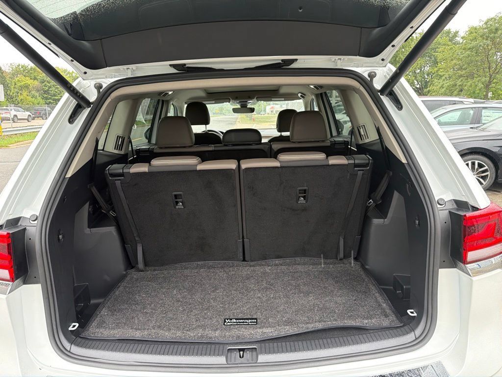 Certified 2024 Volkswagen Atlas SEL AWD/4WD image 9