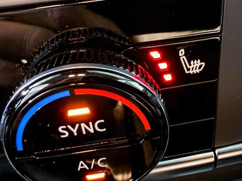 New 2026 Nissan Rogue SV AWD/4WD image 16