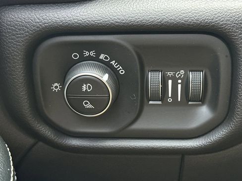 Used 2022 RAM 2500 Laramie AWD/4WD image 41