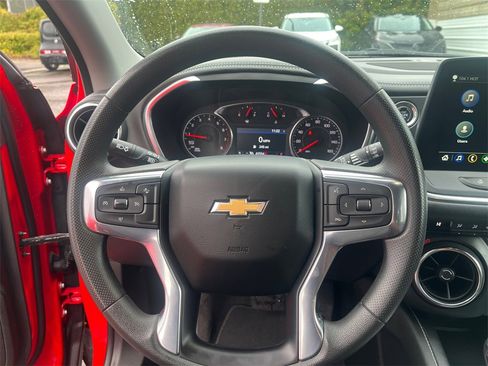 Used 2023 Chevrolet Blazer LT image 21