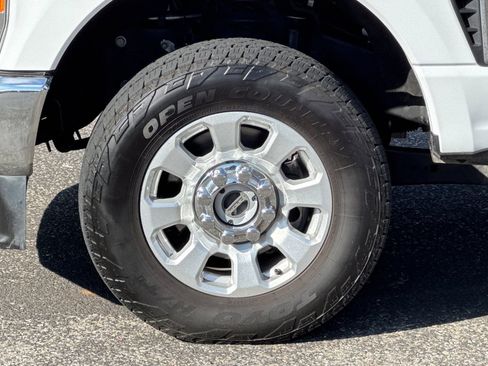 Certified 2023 Ford F350 XLT image 25