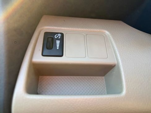 Used 2011 Toyota RAV4 4WD w/ Upgrade Value Pkg image 20