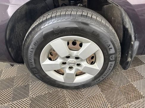 Used 2015 Nissan Rogue S FWD image 16