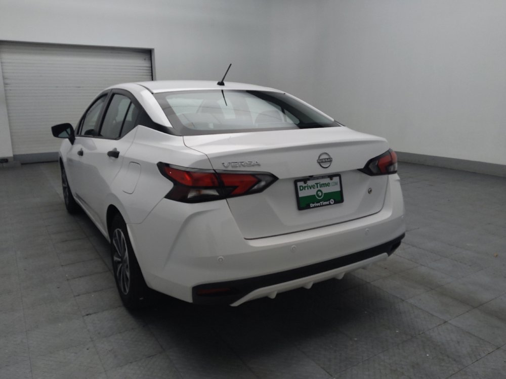 Used 2025 Nissan Versa S FWD image 5
