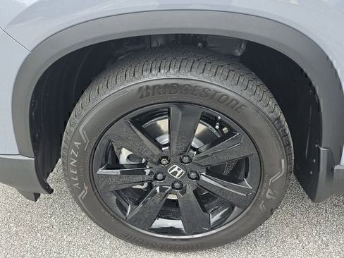 Used 2025 Honda Pilot Black Edition image 7