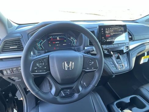 Used 2023 Honda Odyssey EX-L image 22
