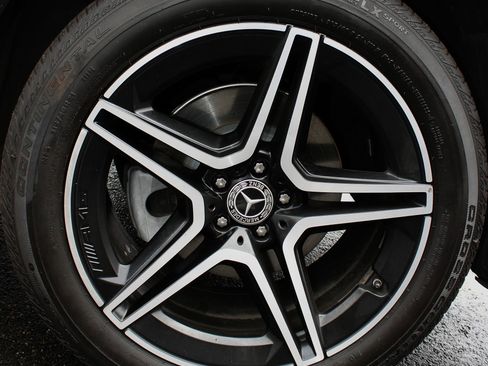 Used 2021 Mercedes-Benz GLS 580 4MATIC image 11