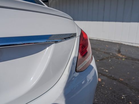 Used 2019 Mercedes-Benz C 300 Sedan image 11