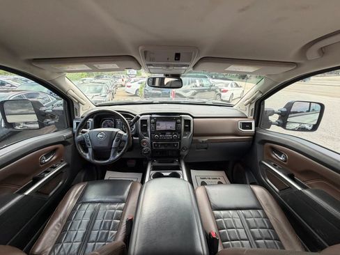 Used 2016 Nissan Titan Platinum Reserve AWD/4WD image 27